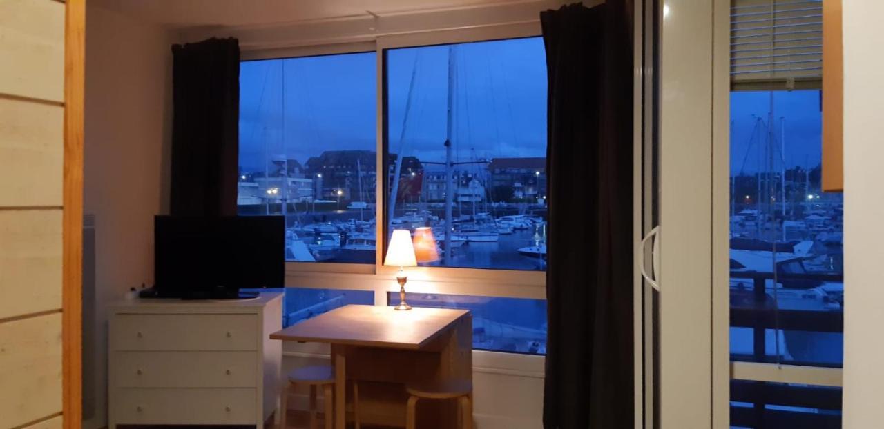 Le Loft-Boat Lägenhet Deauville Exteriör bild