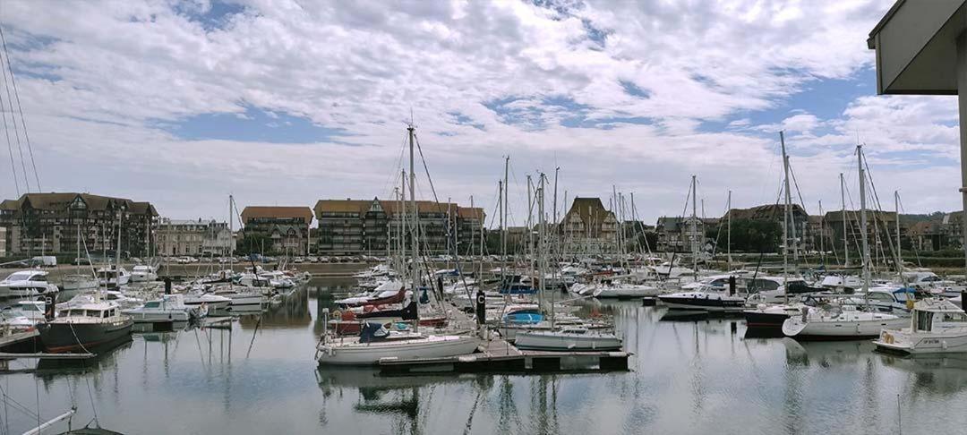 Le Loft-Boat Lägenhet Deauville Exteriör bild