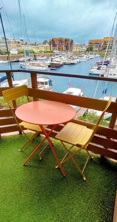 Le Loft-Boat Lägenhet Deauville Exteriör bild